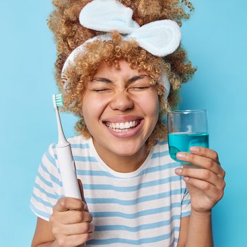 Should I Invest In an Electronic Toothbrush?