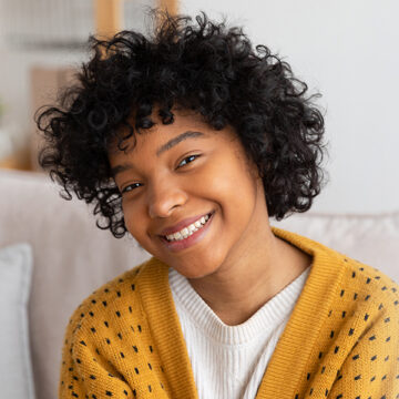 Overcoming Dental Anxiety: How Porcelain Veneers Can Help Restore Confidence