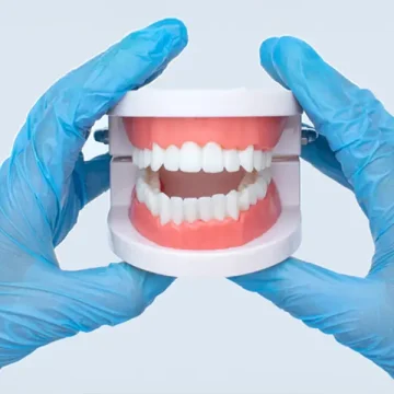 Top Denture Solutions in Somerset for Comfortable, Natural Smiles