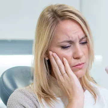 The Link Between Sleep Bruxism and Jaw Pain: When to See a Dentist?